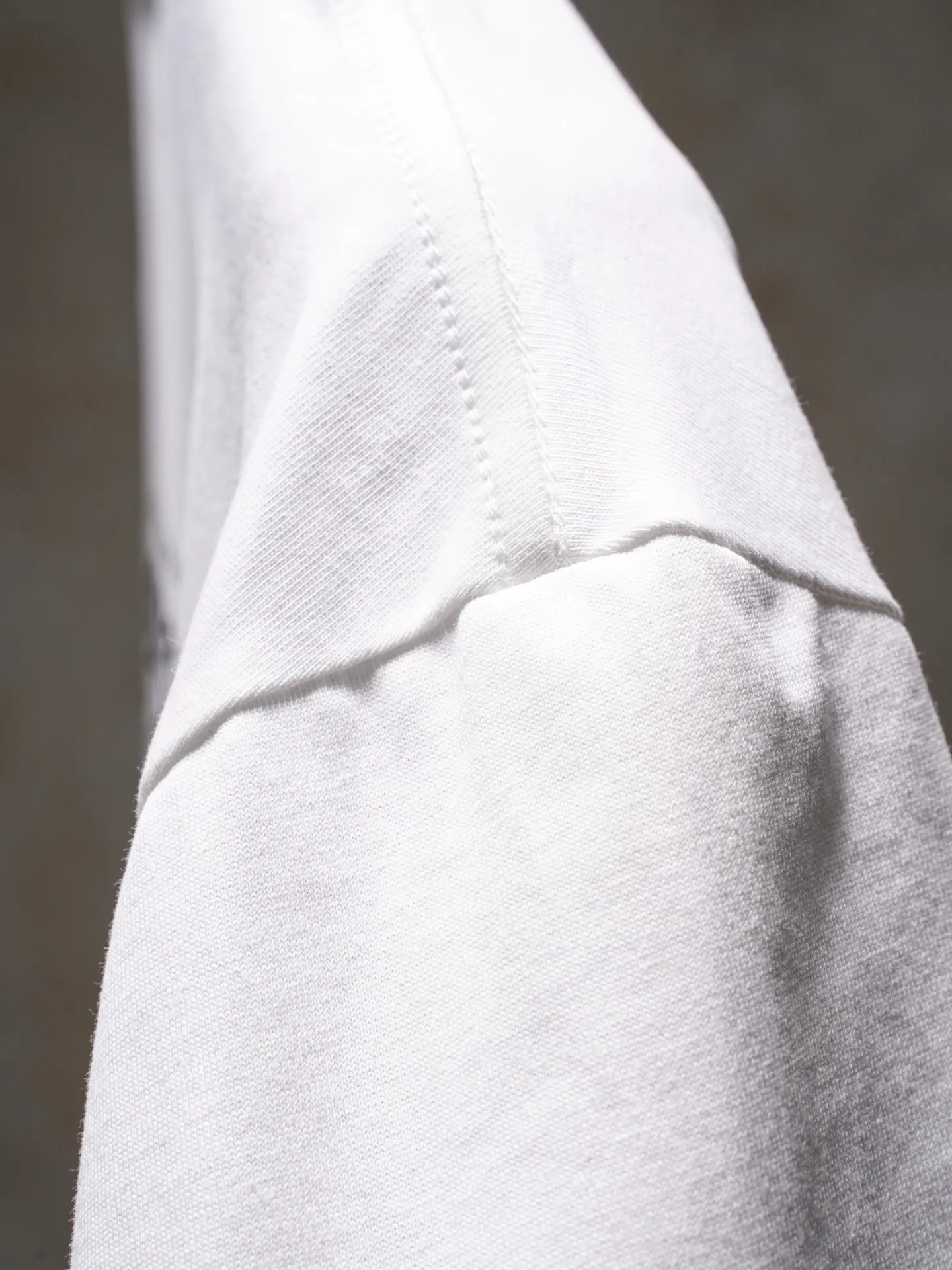100 Chtome Hearta/ T g， ， 。 Same Style , 。 ， Series， 。 ! ， ， 。 ， ， ， ， ！ ， ，Breathable ， ， ， ， ！ ：Black、White Size：S-XL